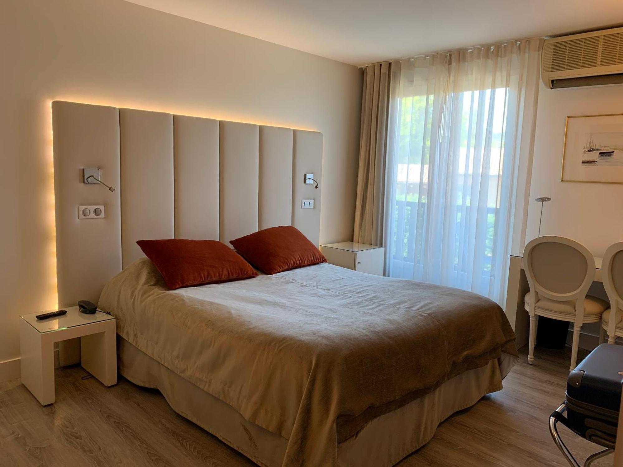 Les Criquets Hotel & Spa Blanquefort  Exterior photo